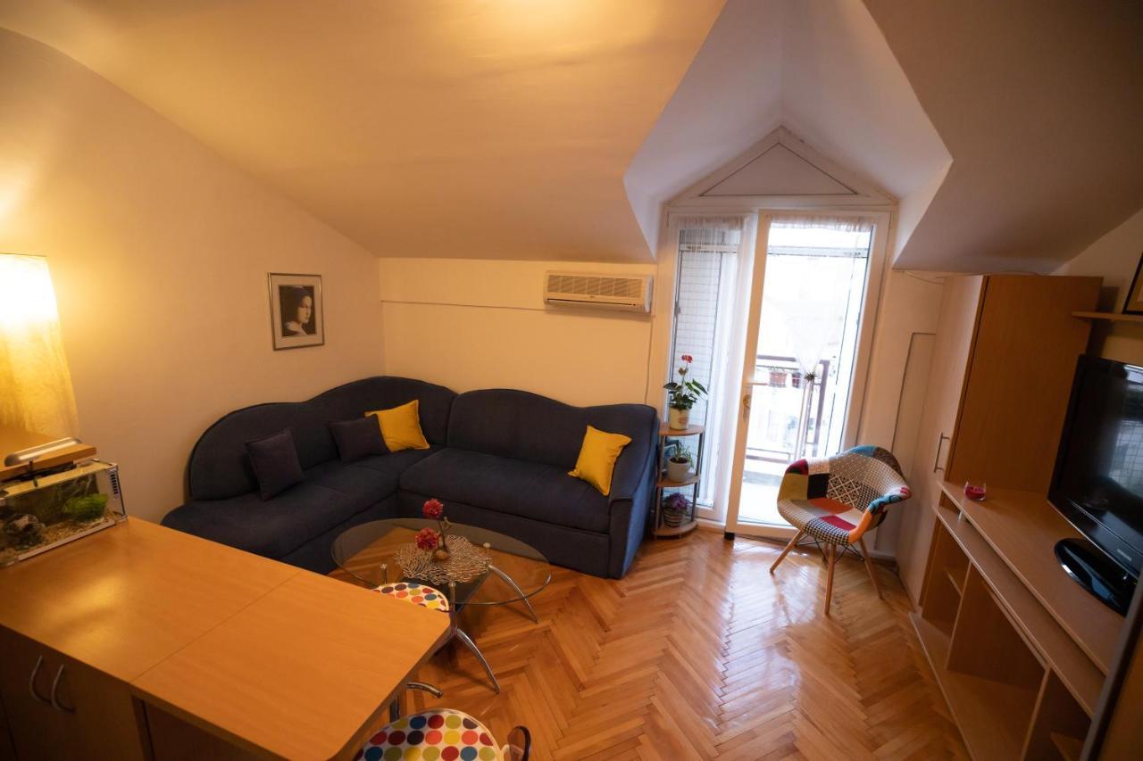 Cushy Apartment Close To City Centre พอดโกริกา ภายนอก รูปภาพ
